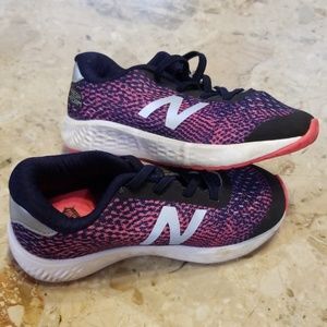 Girls New Balance Size 8.5 Fresh Foam
